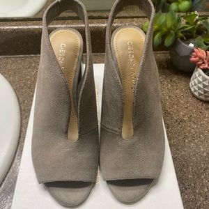 Gibson & Latimer Block Heel